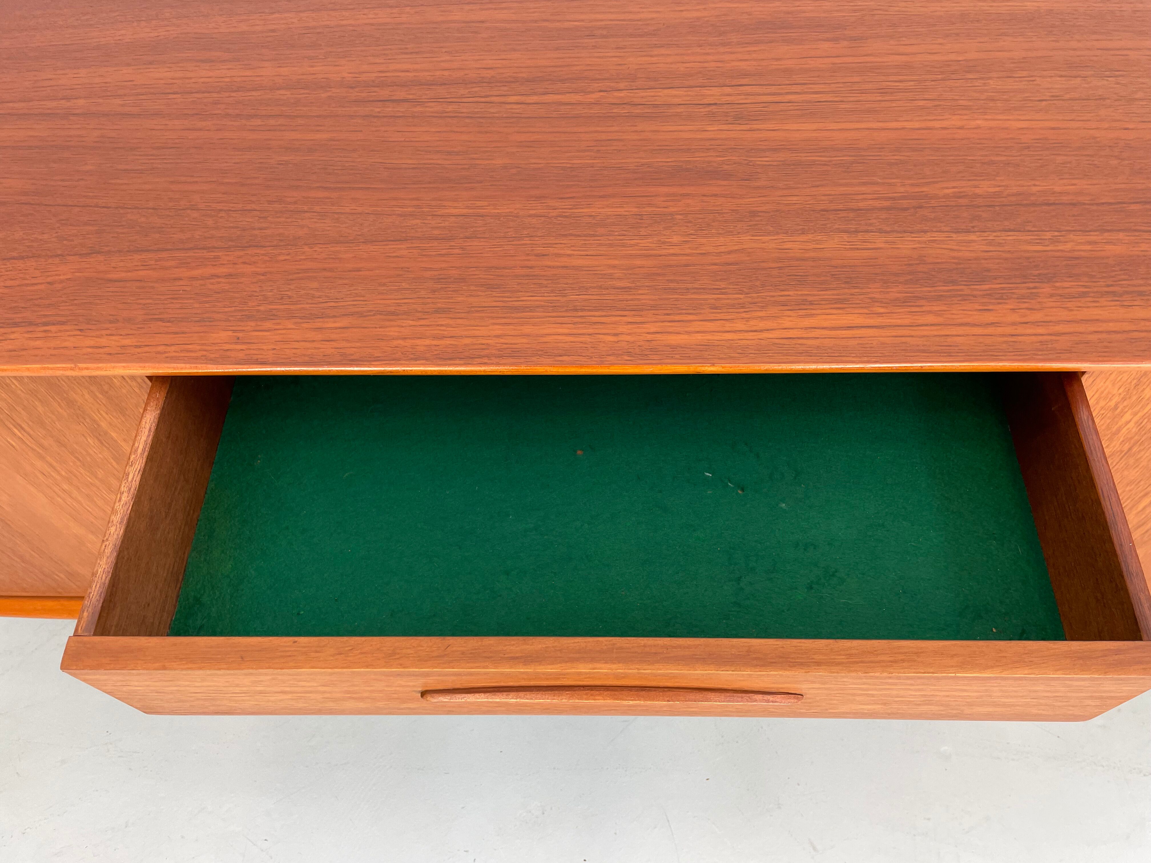 Enfilade Jentique années 1960