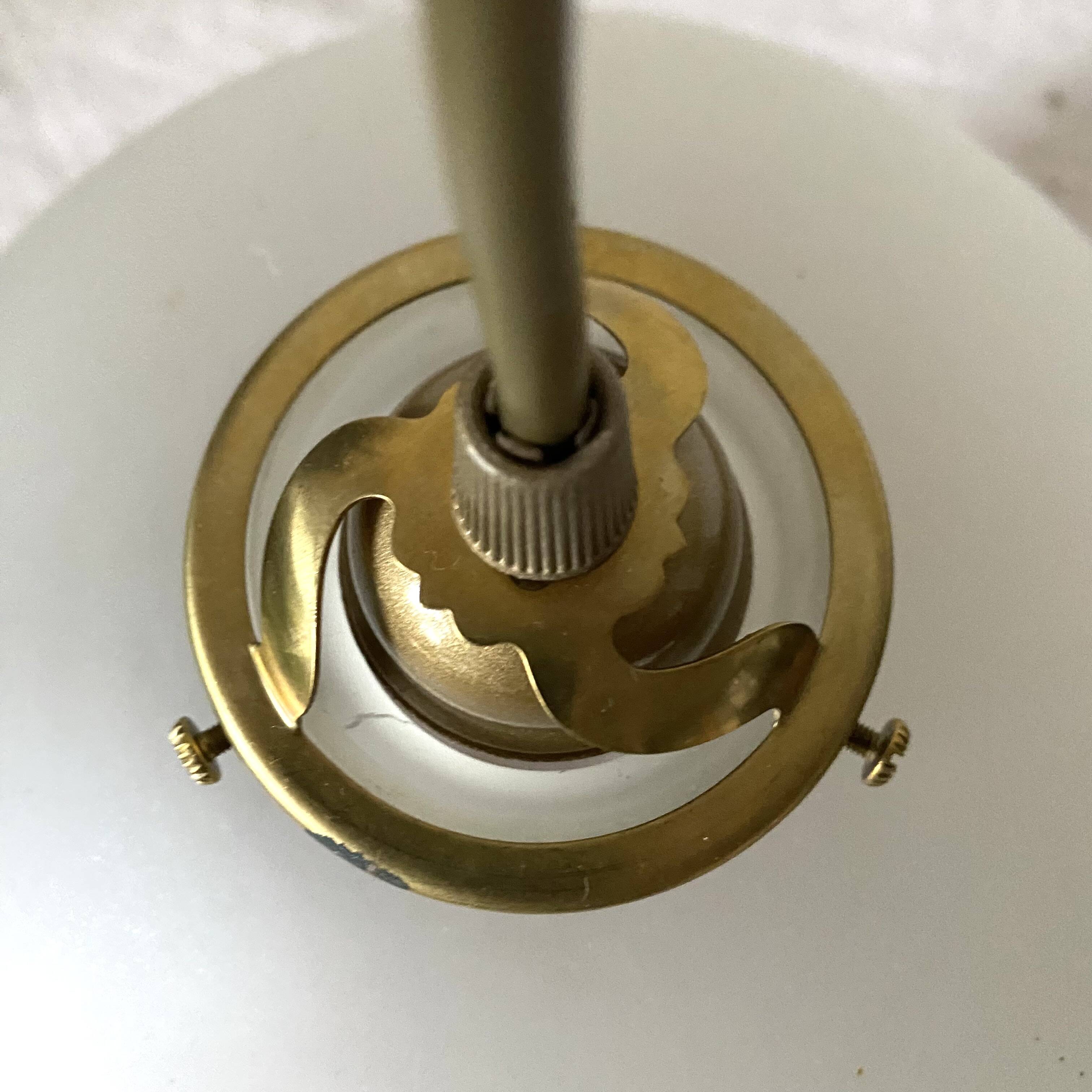 Suspension en verre dépoli et perles