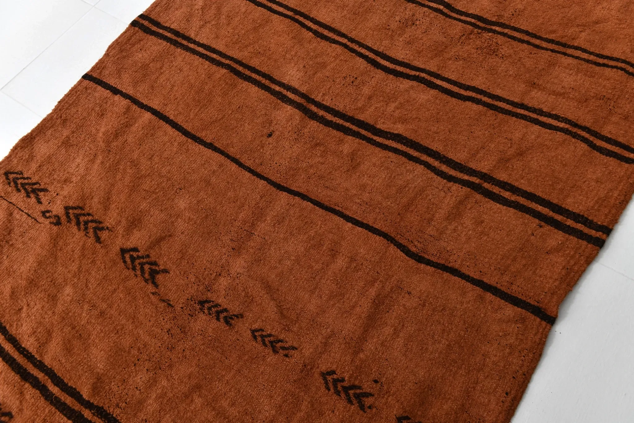 5x8 Terracotta & Black Vintage Kilim Rug, Handwoven Bohemian Bedroom Carpet