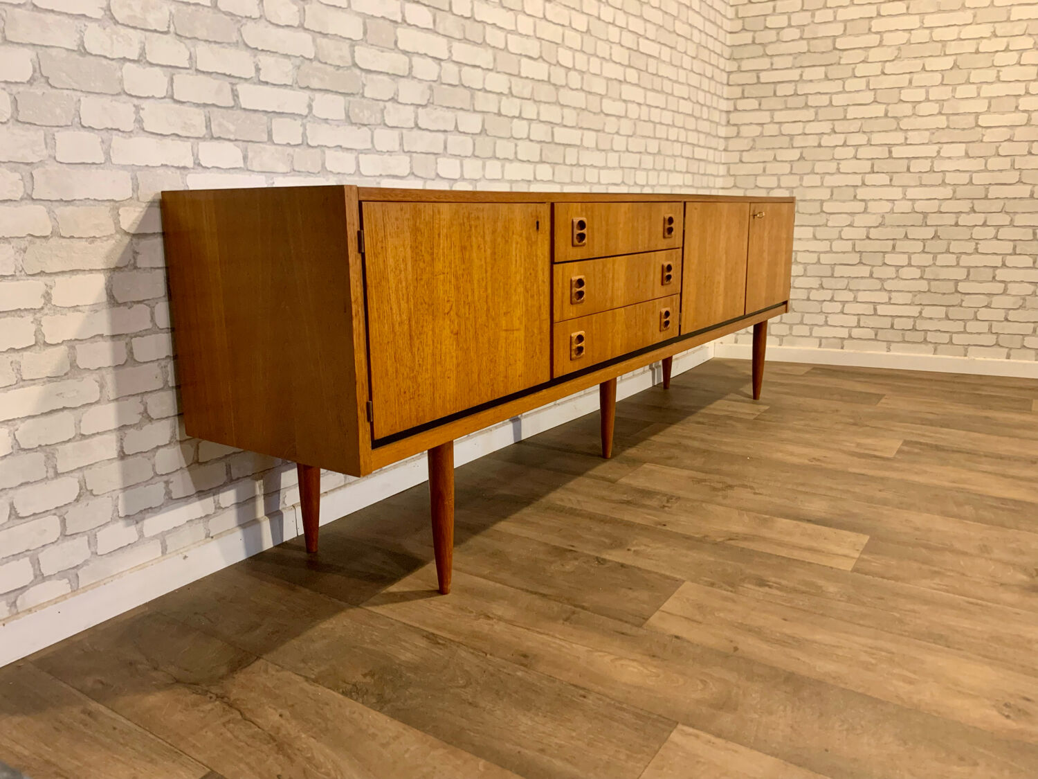 Vintage Scandinavian enfilade 1960