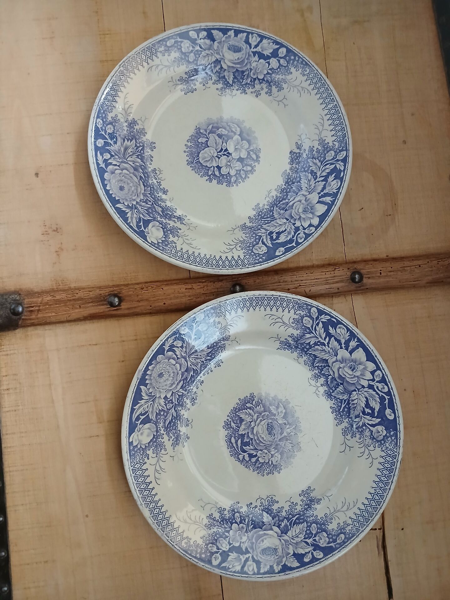 3 antique flat plates in ironstone