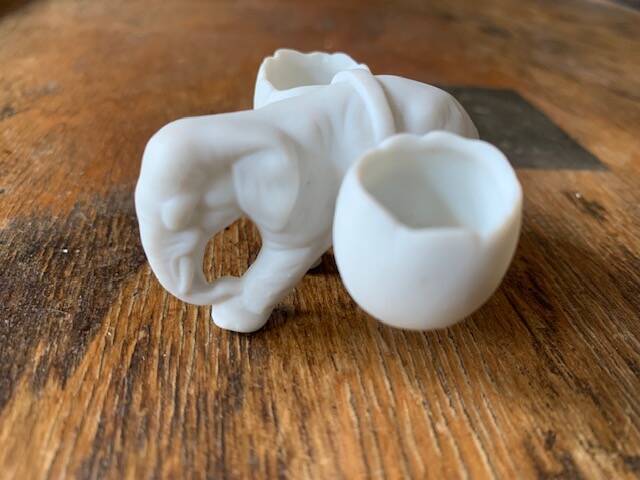 Small elephant in biscuit porcelain, 19th century salt cellars