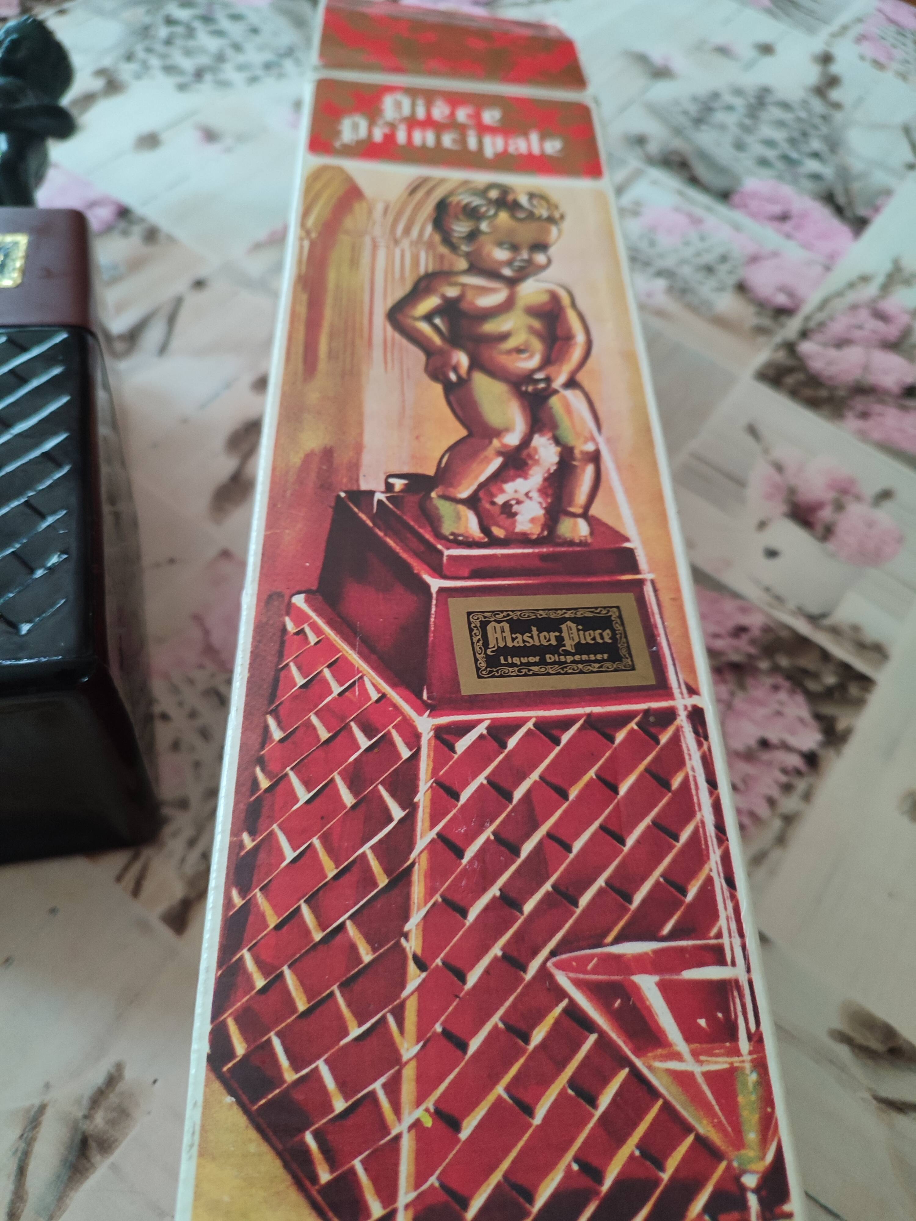 Manneken-pis bottle