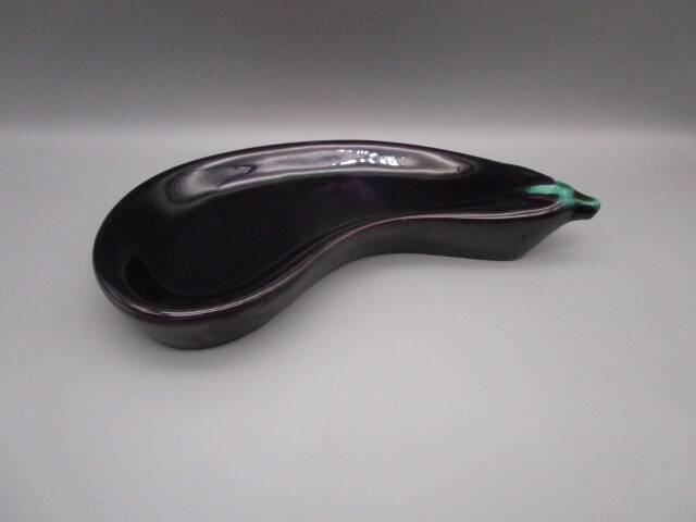 Vintage earthenware bowl in the shape of an eggplant