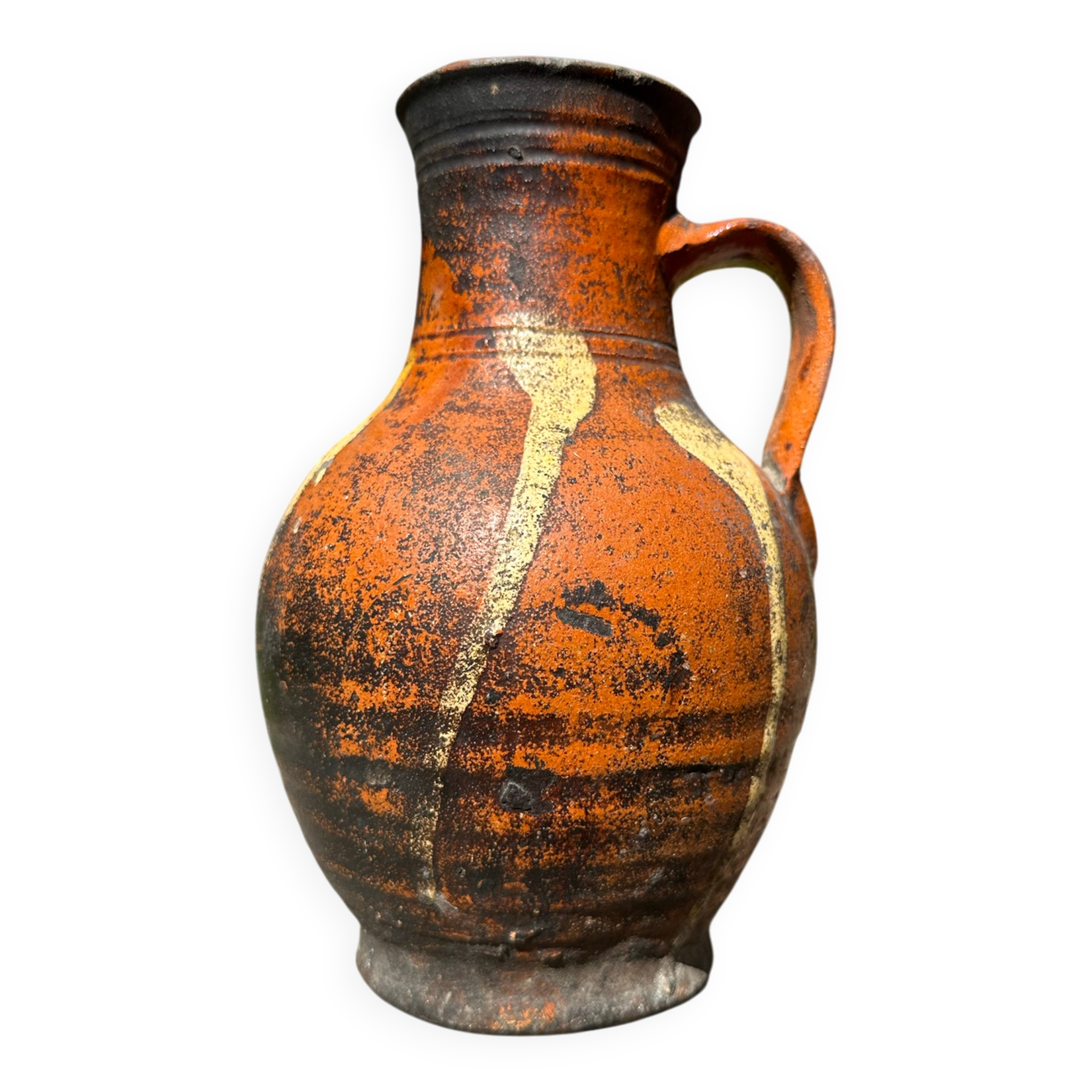 Ancient terracotta pitcher from the 19th century.