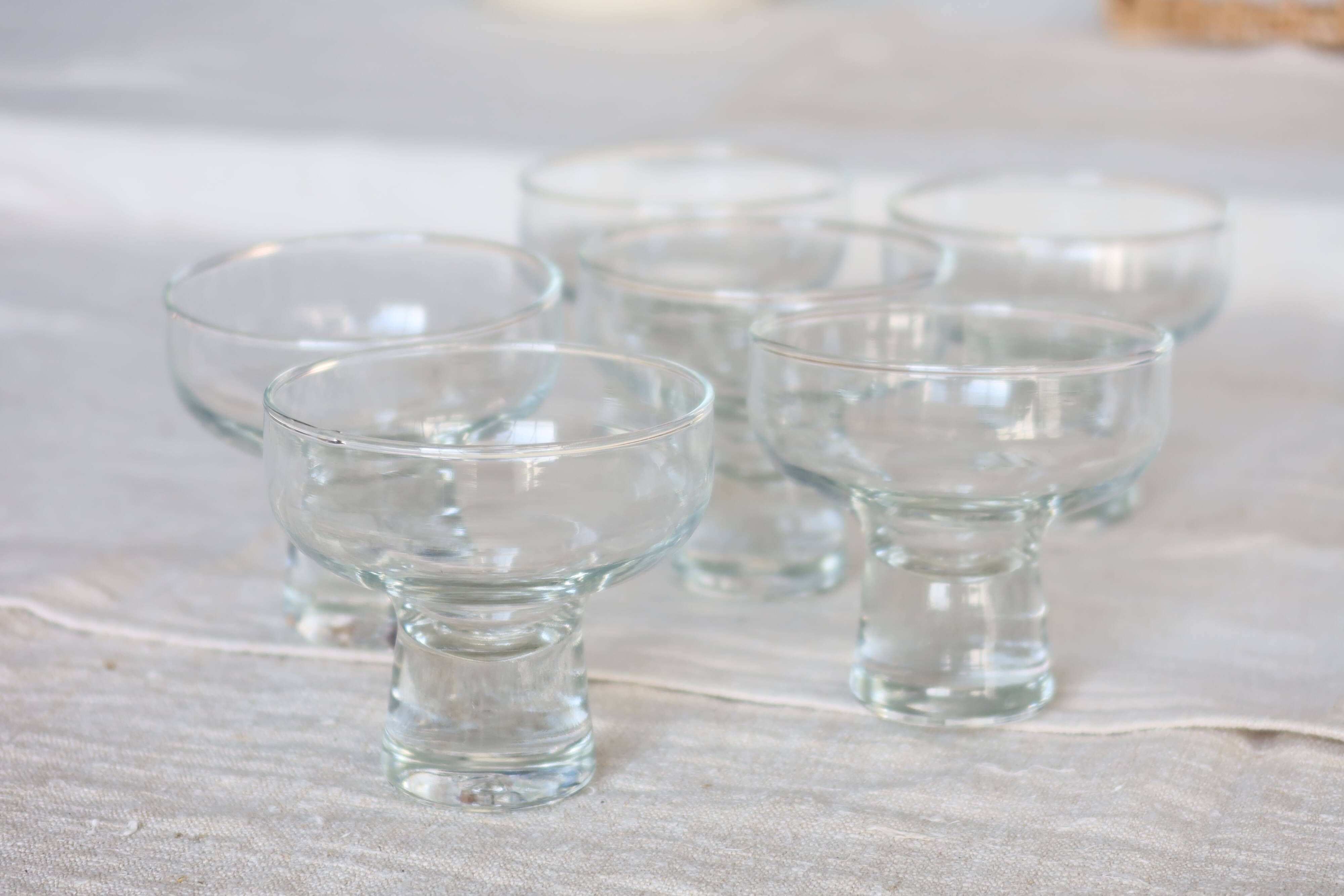 6 vintage water glasses - Thick stem