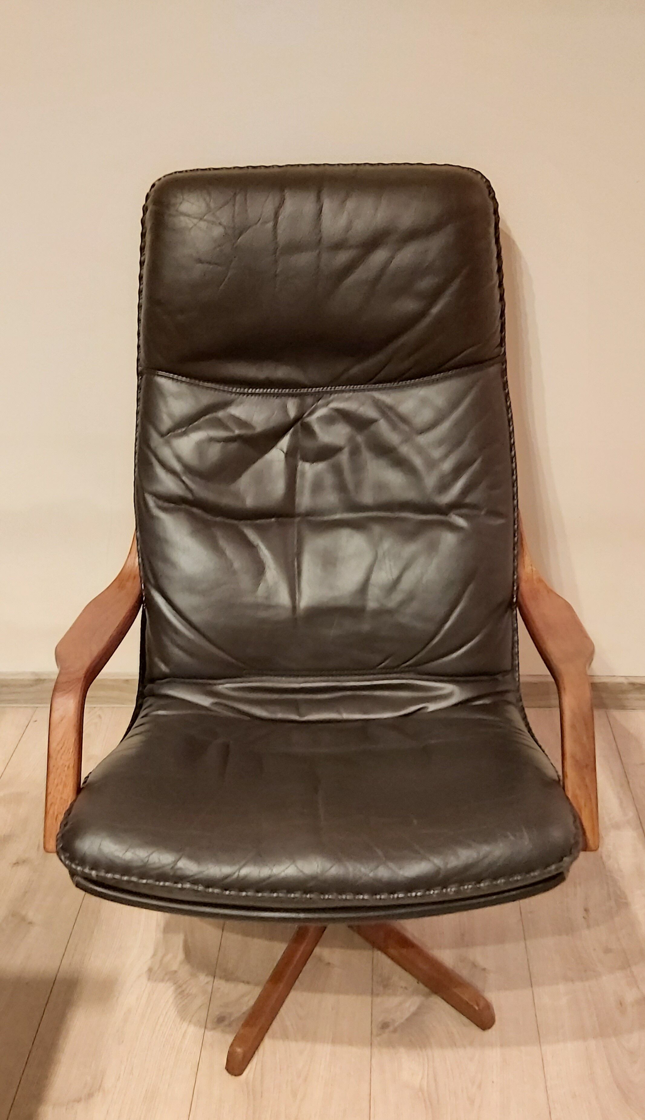 Swivel armchair with footrest, Berg Forniture, Denmark, 1970s