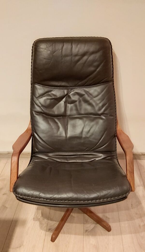 Fauteuil pivotant avec repose-pieds, Berg Forniture, Danemark, années 1970