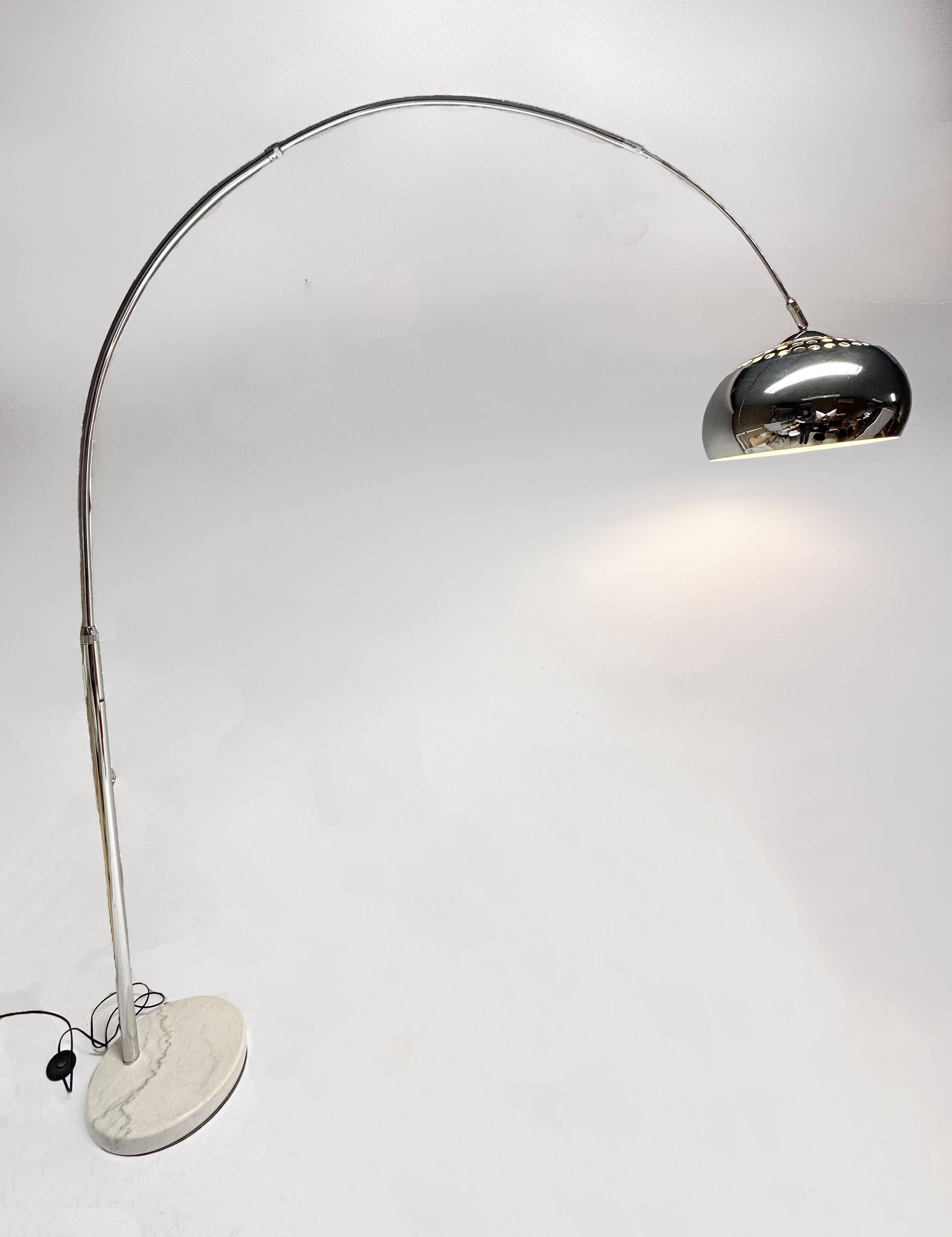 Chrome arc lamp in perfect condition, retro 1970s style.