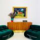 Cabinet de style brutaliste, buffet en chêne facetté italien et laiton