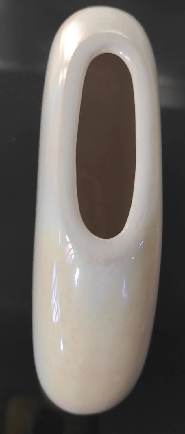 Vase, single flower holder in pearlescent glazed ceramic.