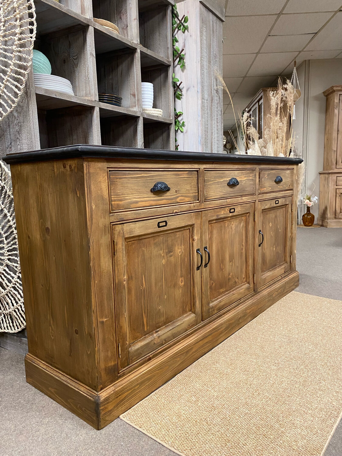 Bahut, meuble en bois