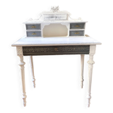 Small old romantic style desk