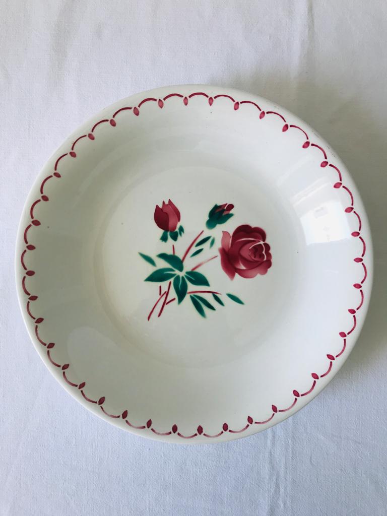 Dish of service hollow earthenware of Badonviller