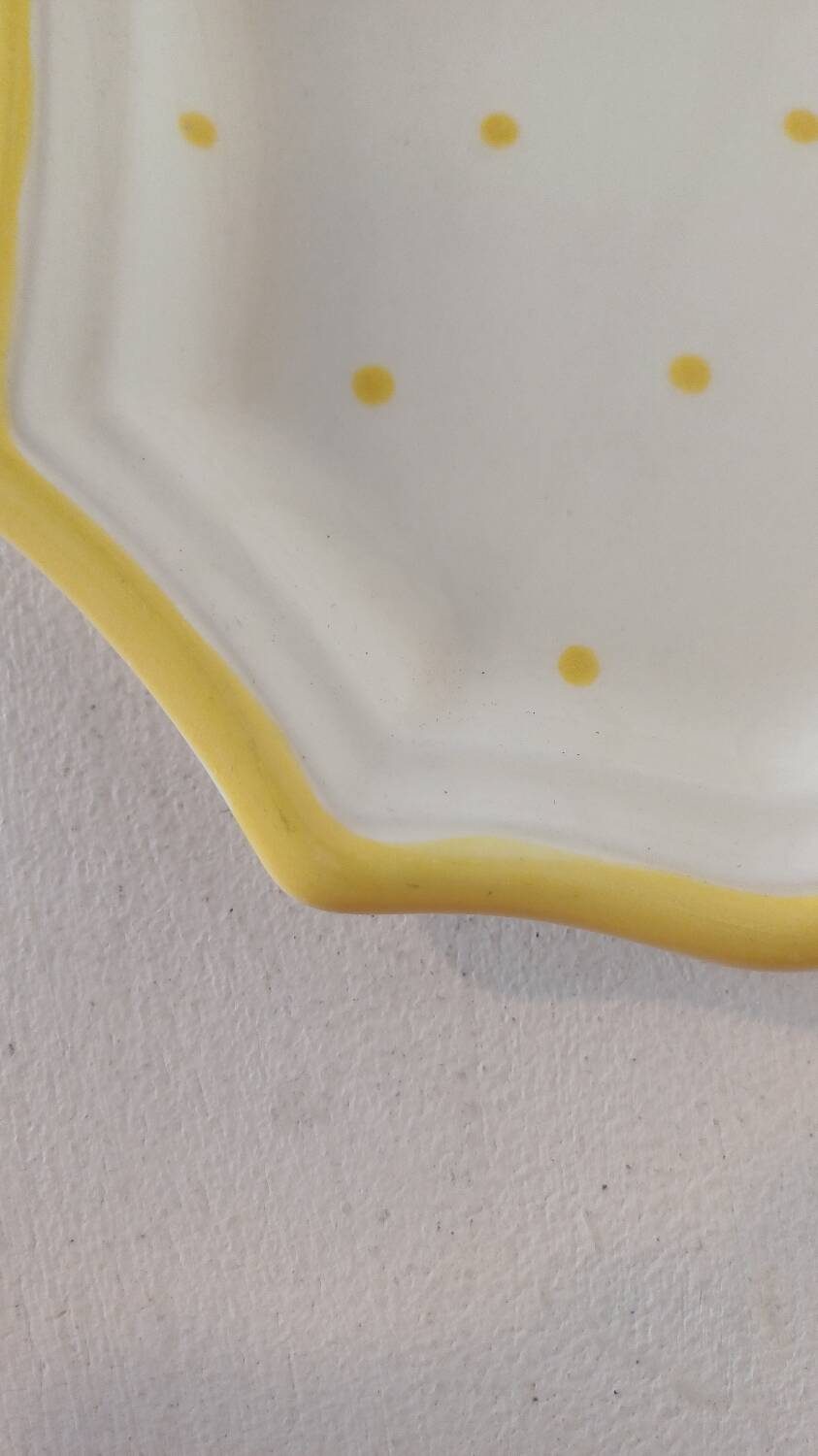 Cake dish