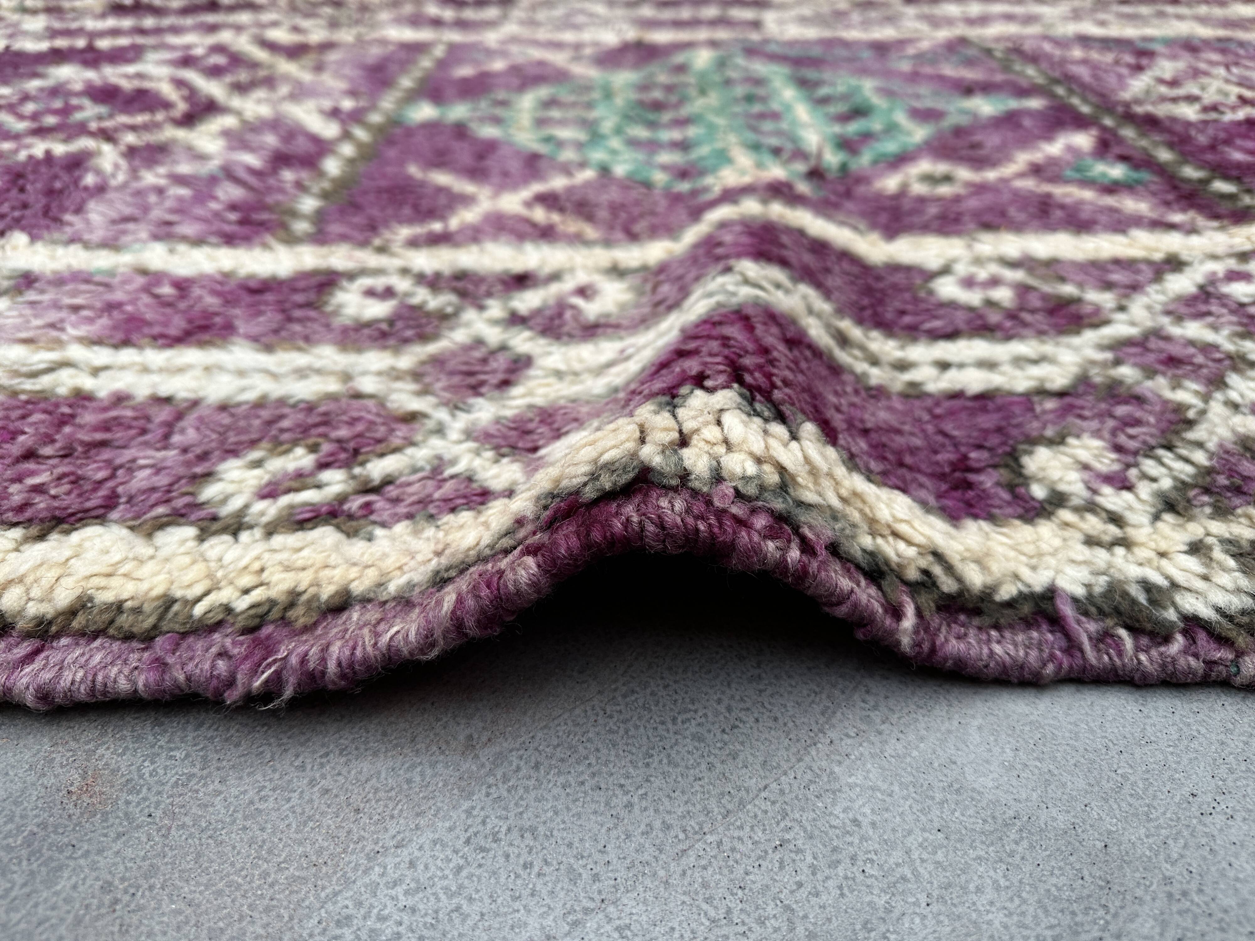 Moroccan carpet boujad purple - 214 x 350 cm