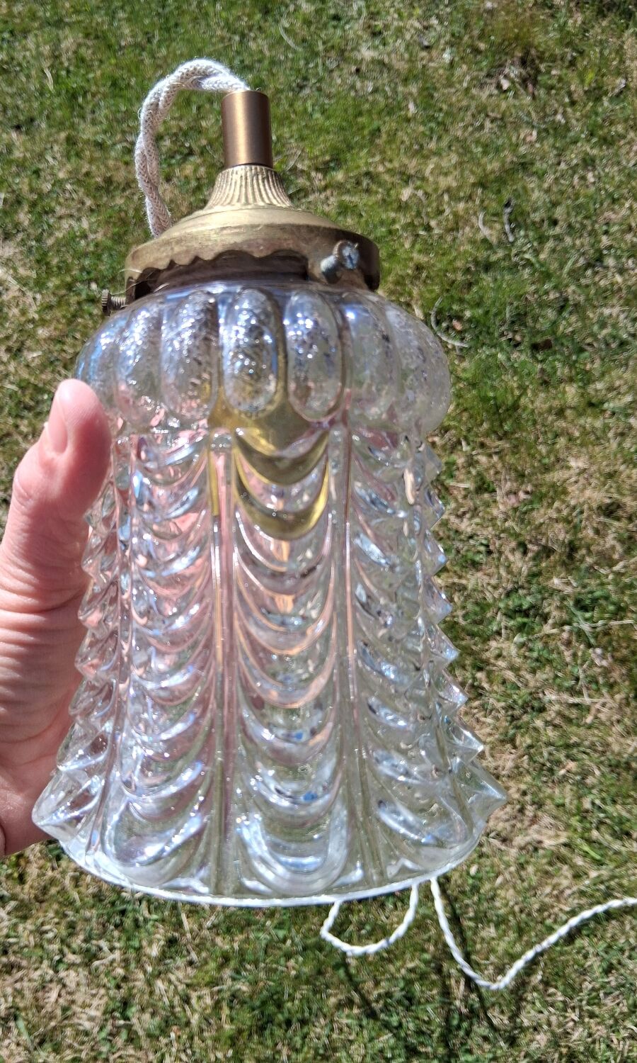Baladeuse / Veilleuse vintage en verre ciselé