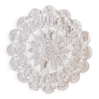 1 crochet doily, ecru - vintage, old