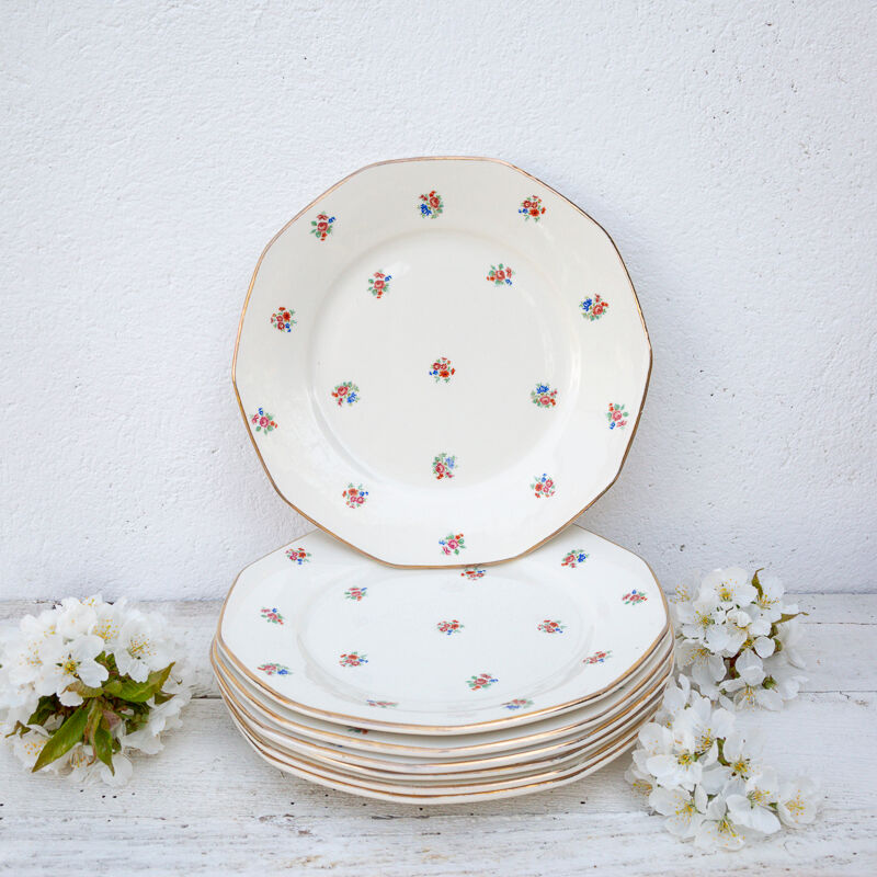 6 flat plates pattern small flowers signed Sarreguemines