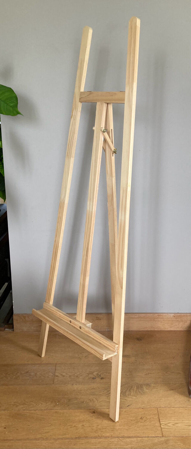 Adjustable painter's easel condition nine twentieth era
