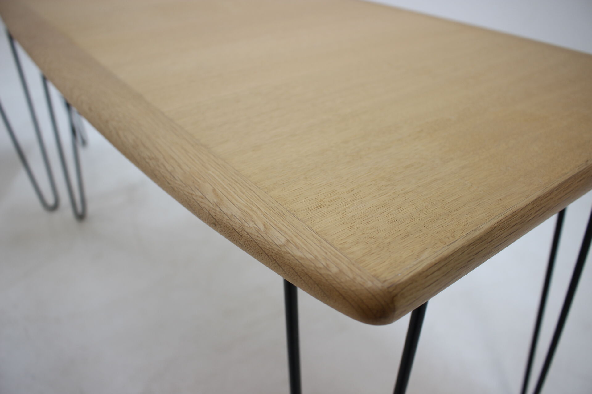 1960s Oak coffee table on hairpin legs