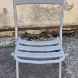 Table Tolix, industrial design, and its 3 folding chairs, designed by Xavier Pauchard