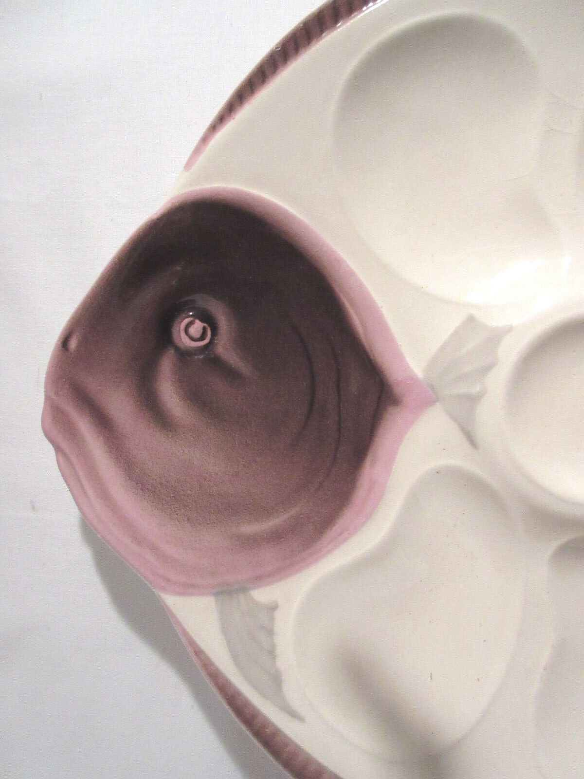 Oyster plate in bubble, fish-shaped signed LONGWY model Copenhagen