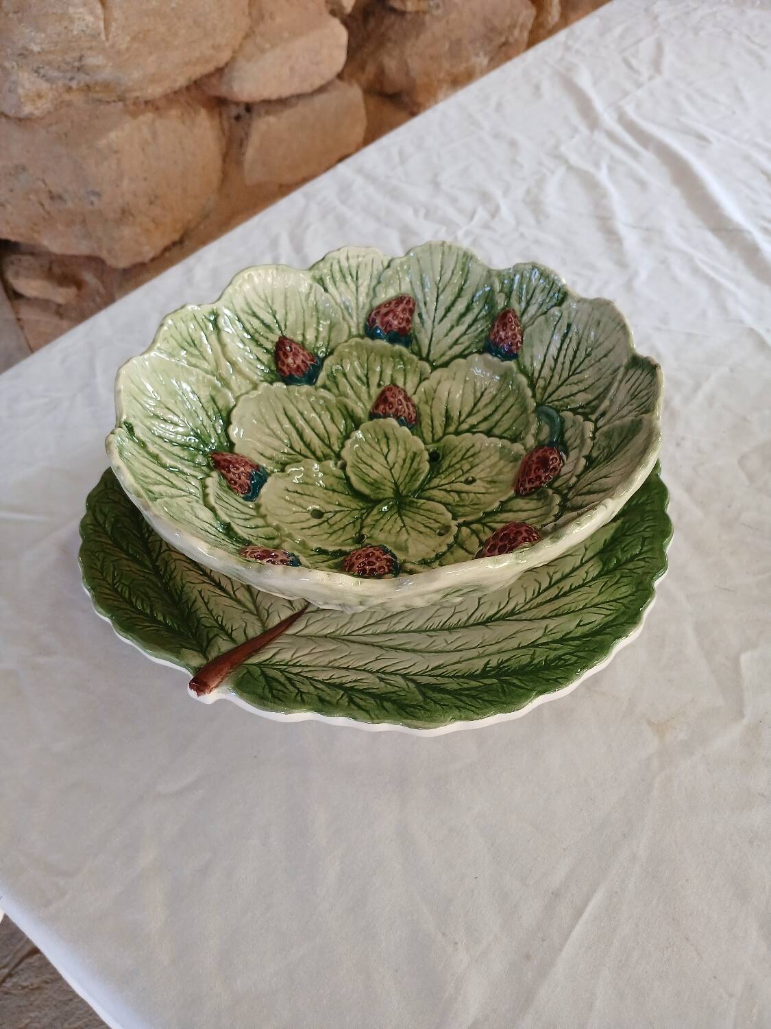 Flat slushie set and strawberry drainer