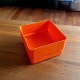 Vastill planter by Nena balsari