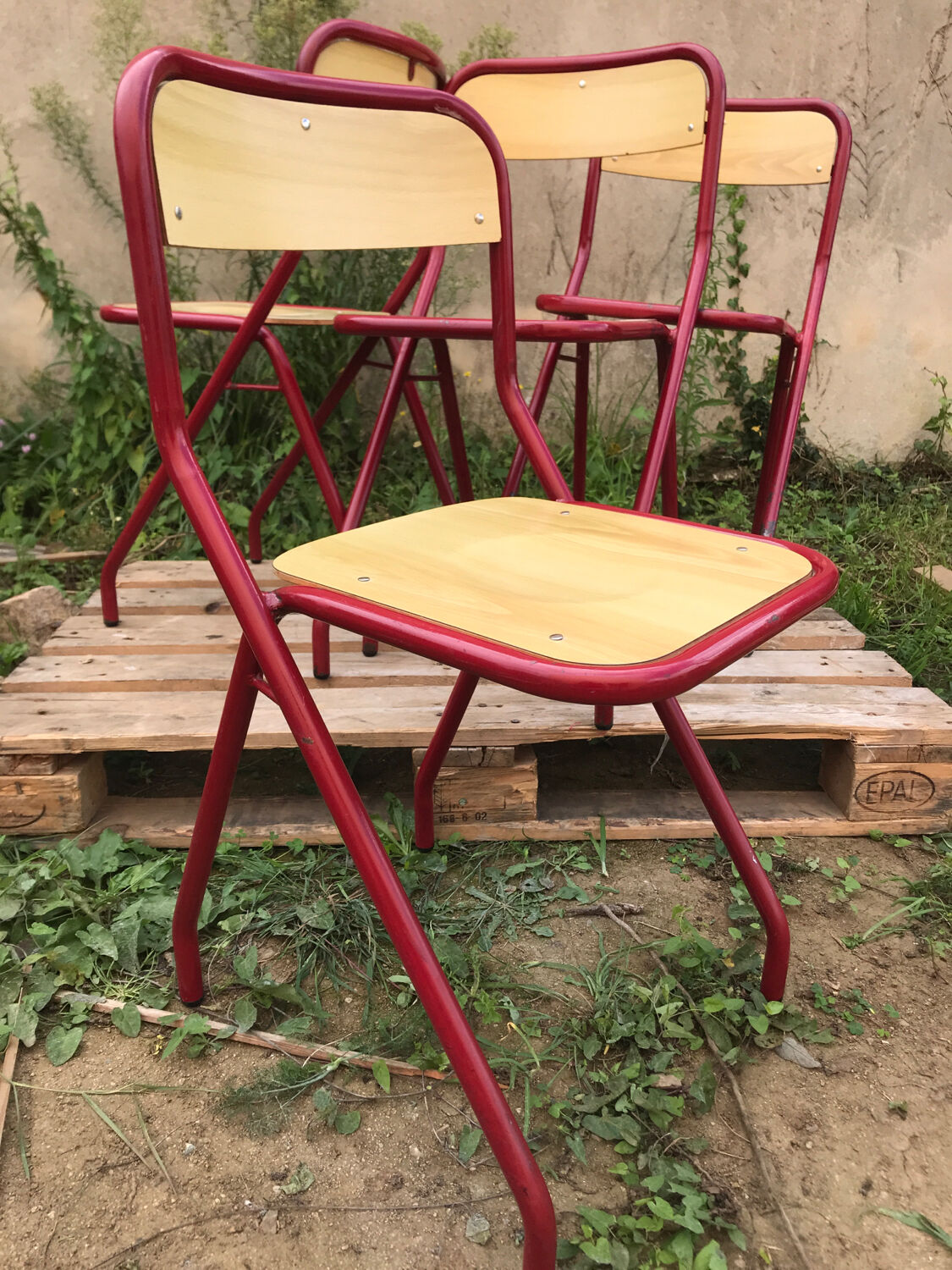 Chaises écoliers vintage