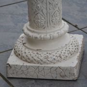 2 old plaster columns