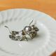 Set of a salt shaker and a pepper shaker in silver-plated metal, ENPS, England.
