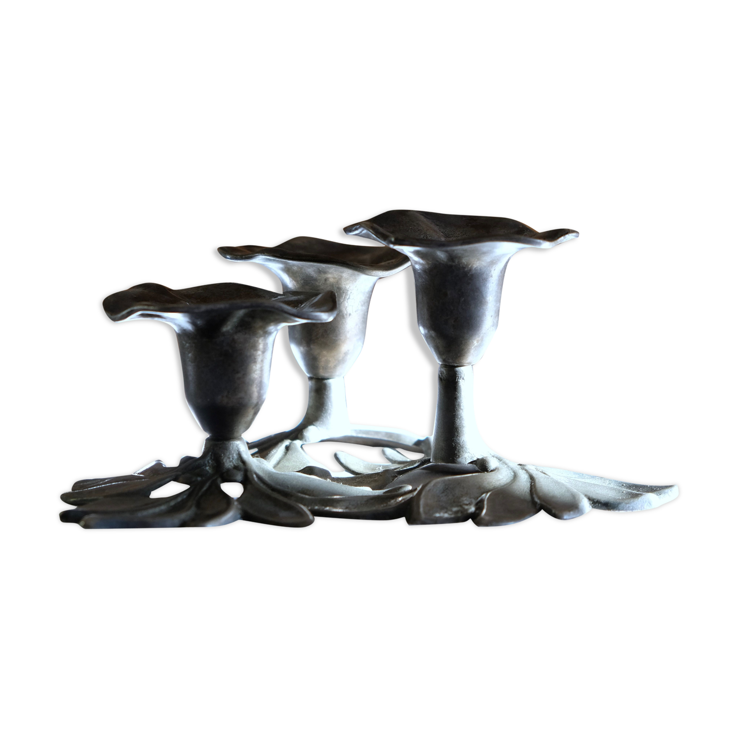 Three-flower pedestal 19th century candlestick