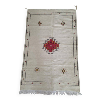 Tapis berbère marocain tissé à la main