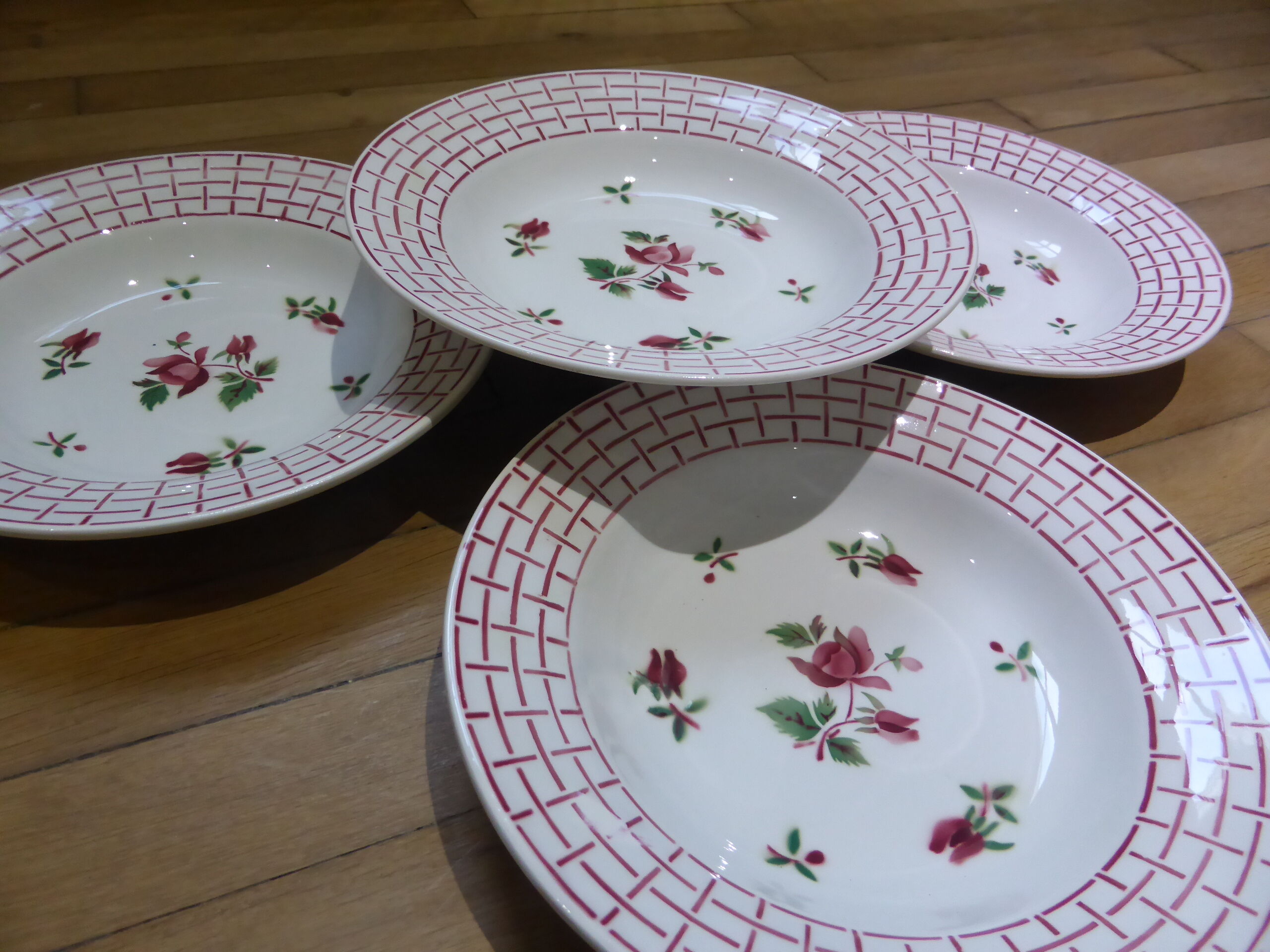 4 hollow plates Digoin Sarreguemines model Rosa