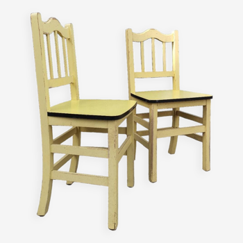 Pair of chairs in wood and yellow formica