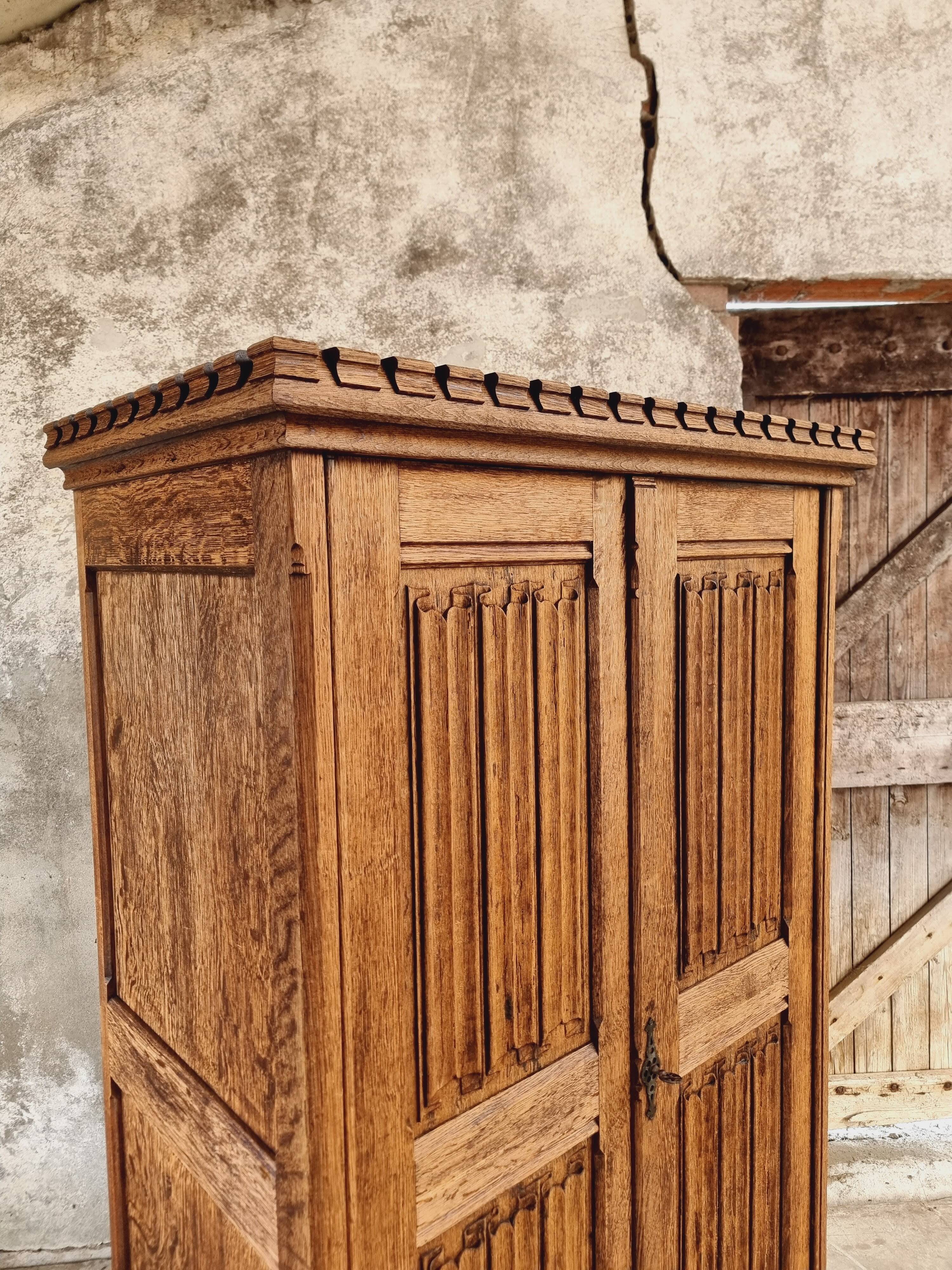 Antique cabinet drawercabinet Neo Gothic