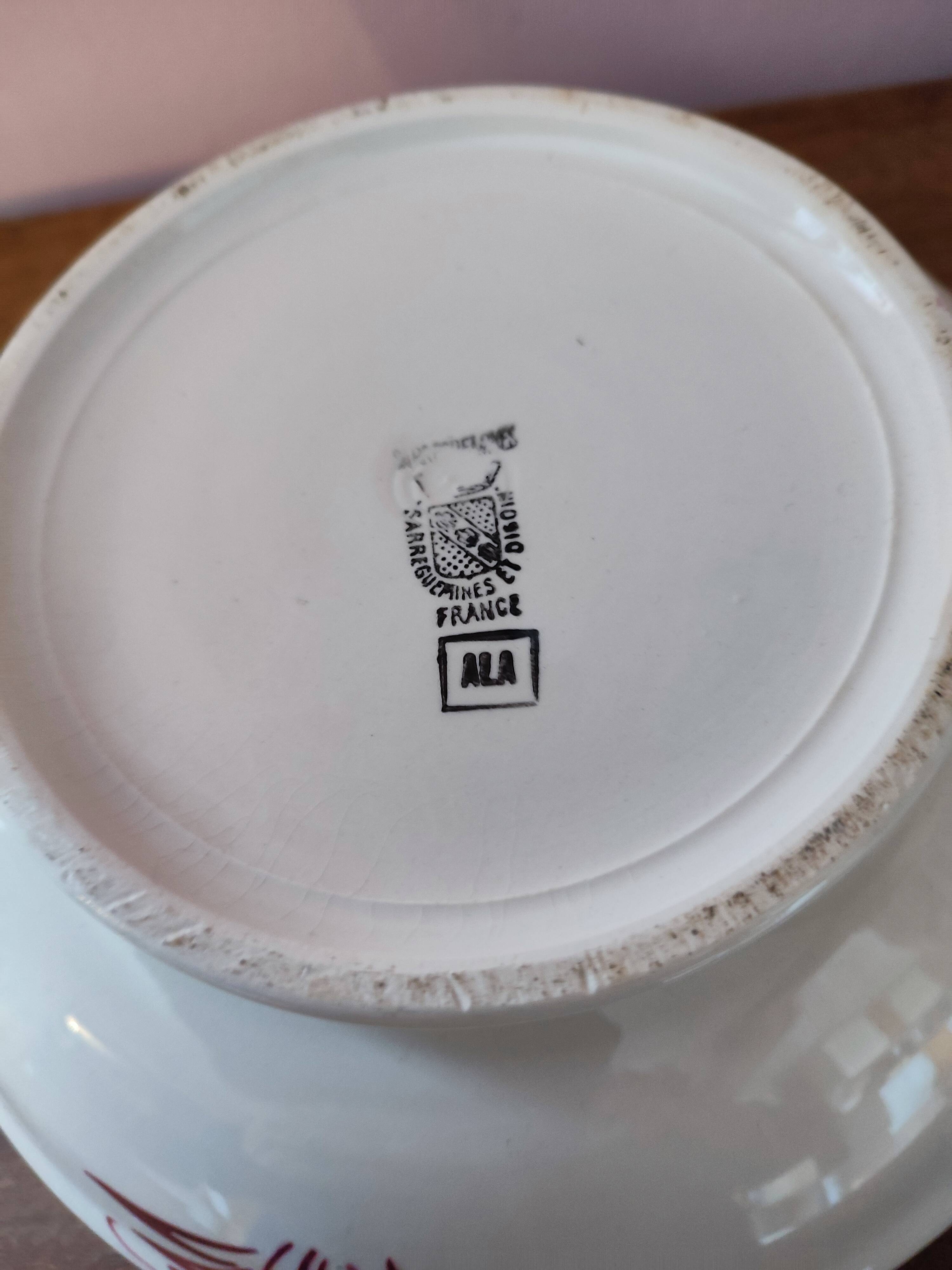 Sarreguemines earthenware soup tureen
