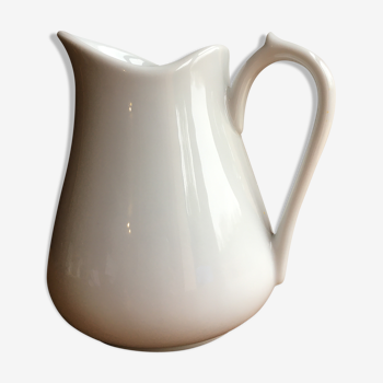 Milk pot