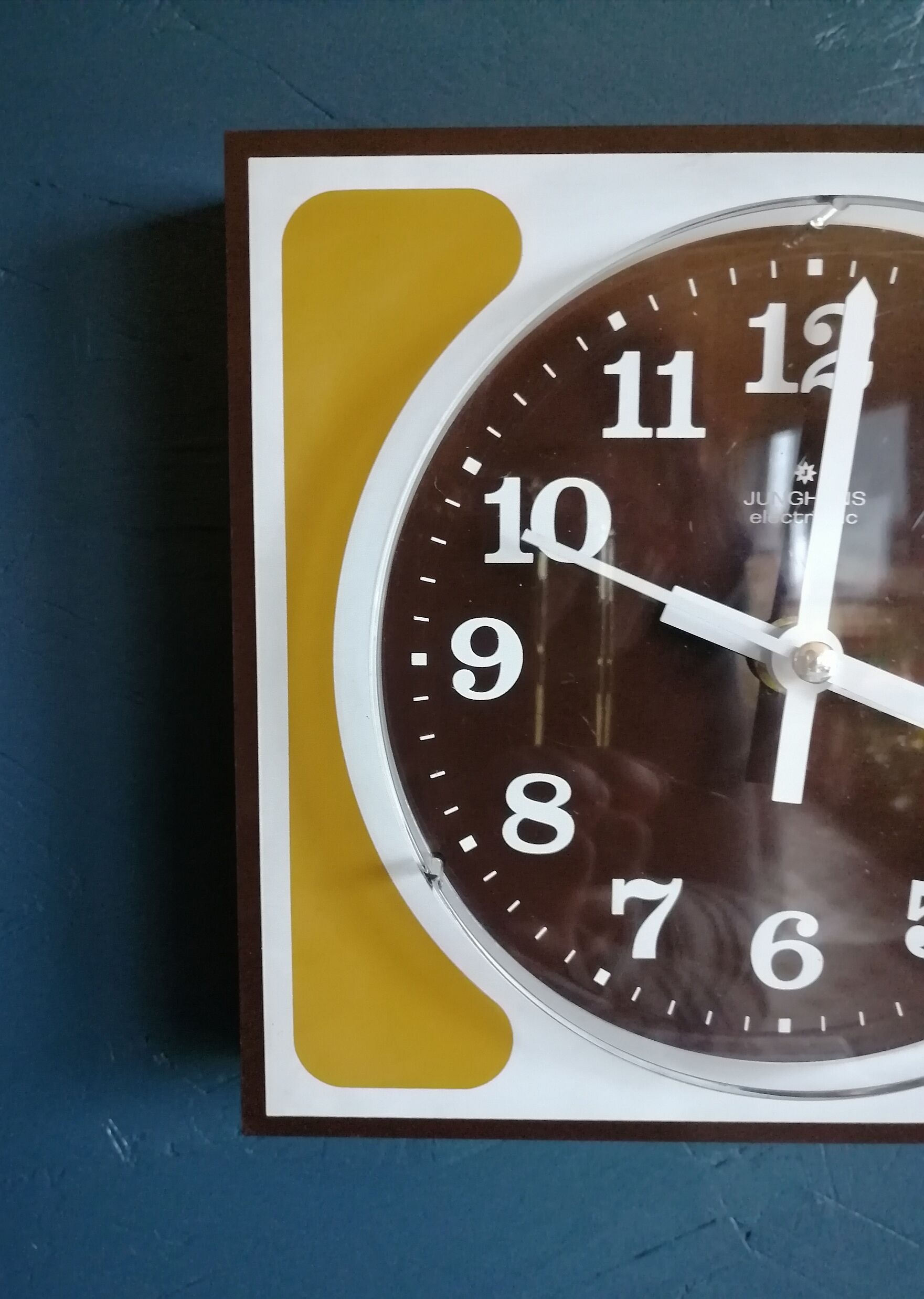 Vintage clock, wall clock "Junghans Café Ocre"