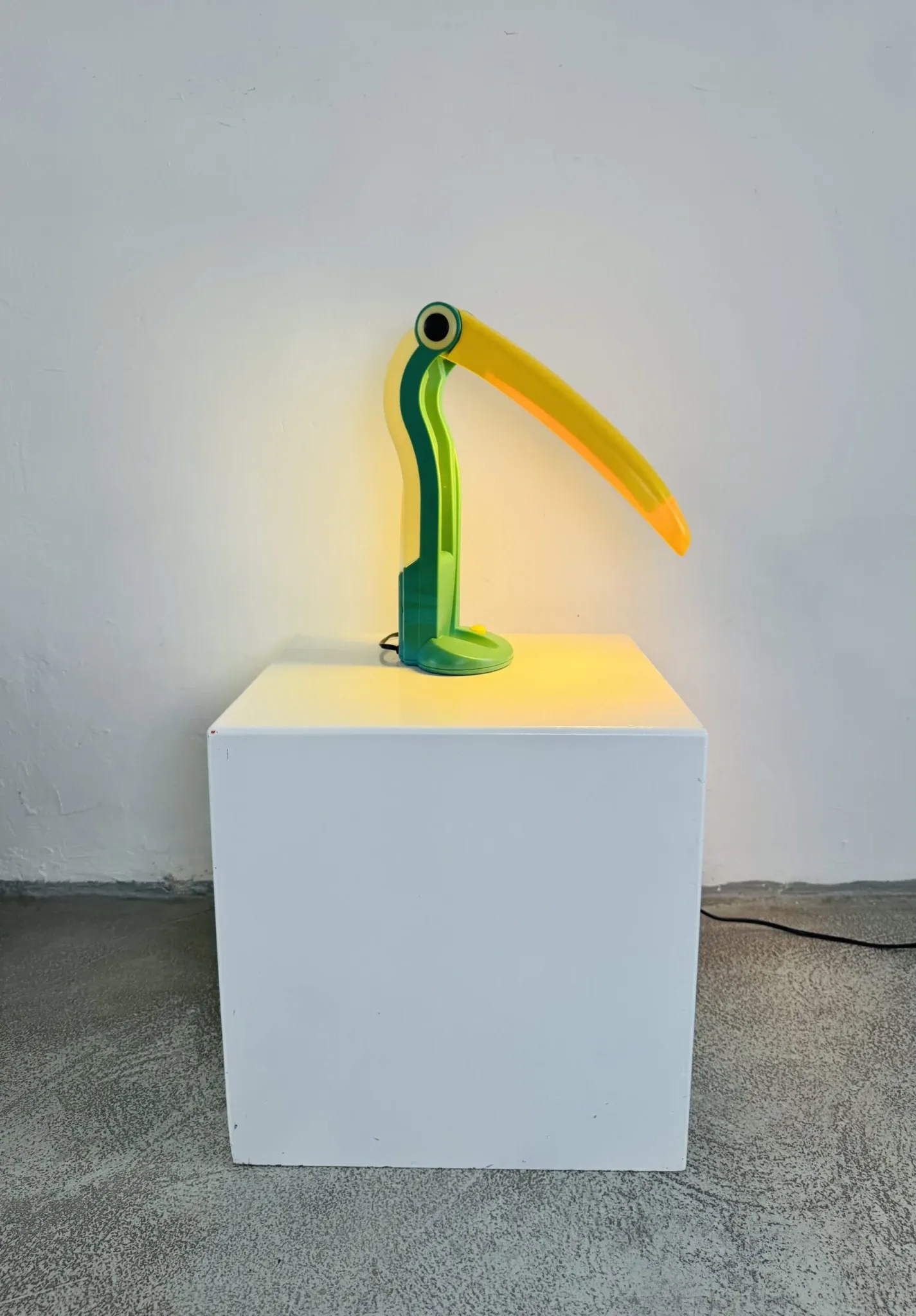 Toucan Desk Lamp By H.T. Huang For Huangslite, Taiwan, 1990S