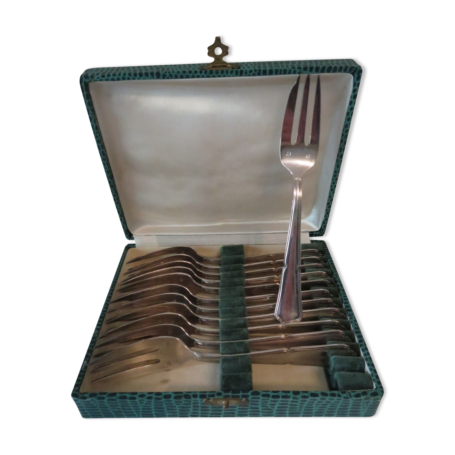 Housewife 12 dessert forks in box