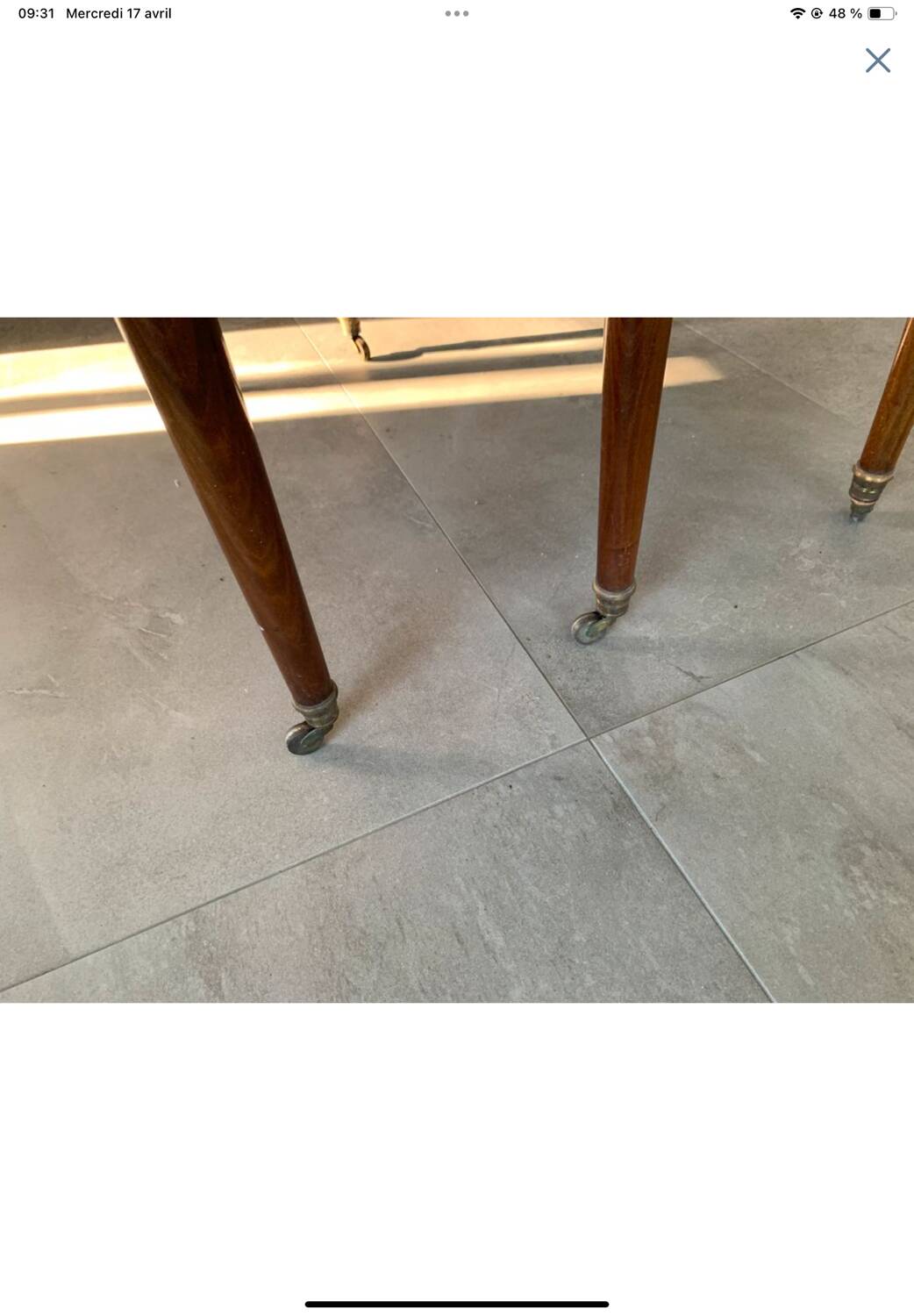 6-foot mahogany round table