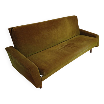 Vintage 60s green velvet sofa, 4-seater convertible.