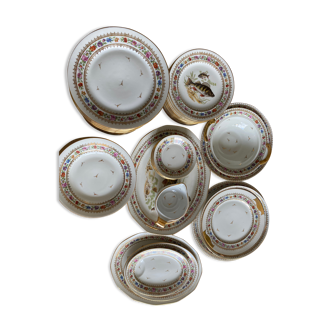 Porcelain table service