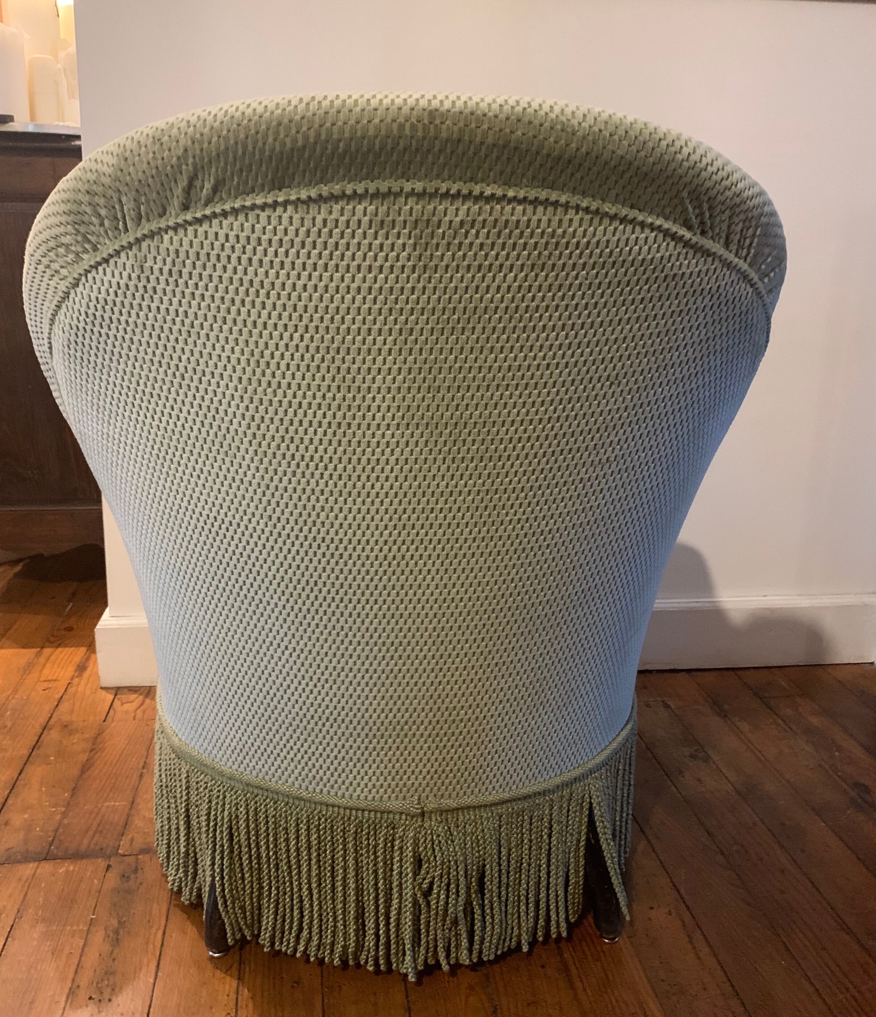Green velvet toad armchair