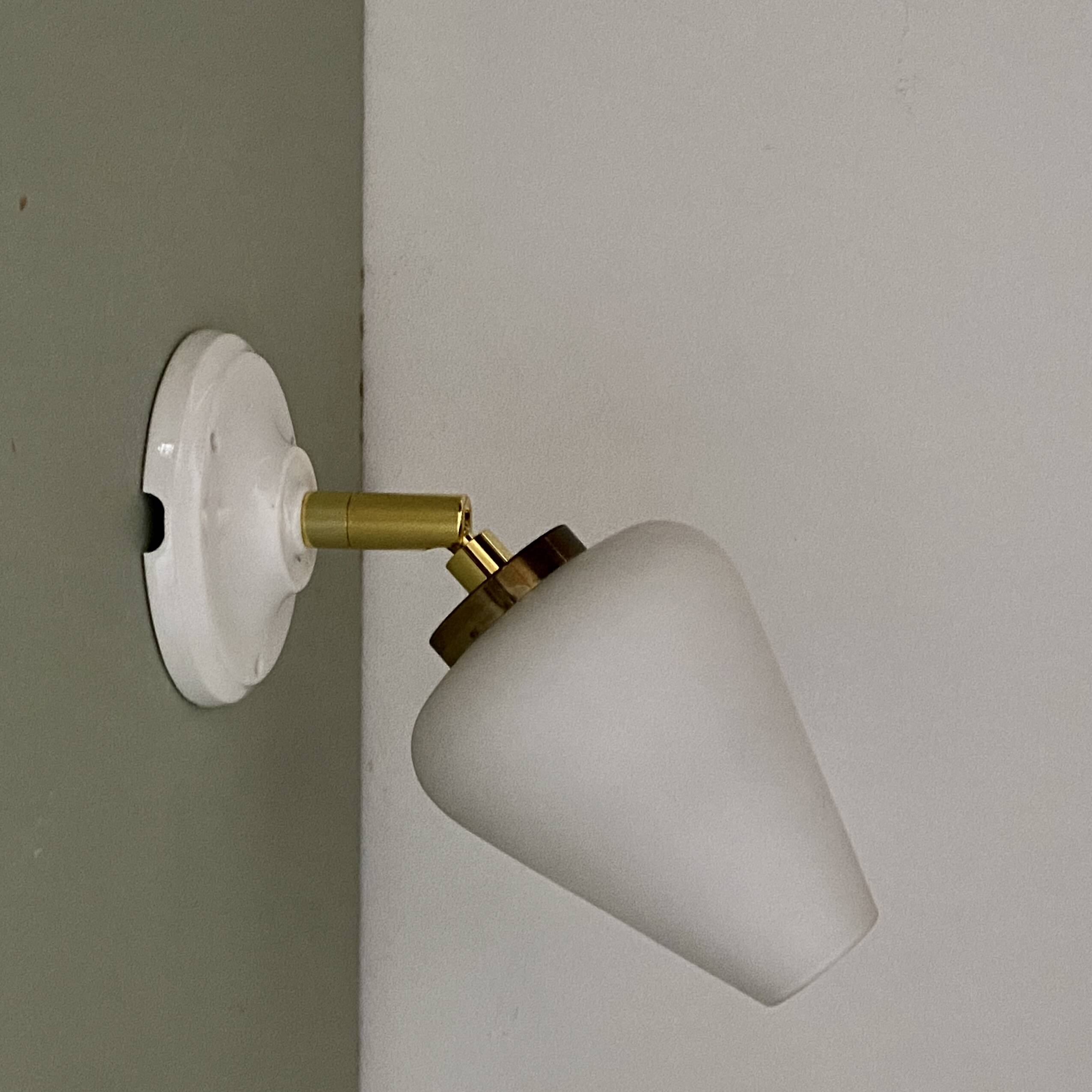 Vintage tulip wall light in white opaline