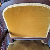 Wide and comfortable bridge chair