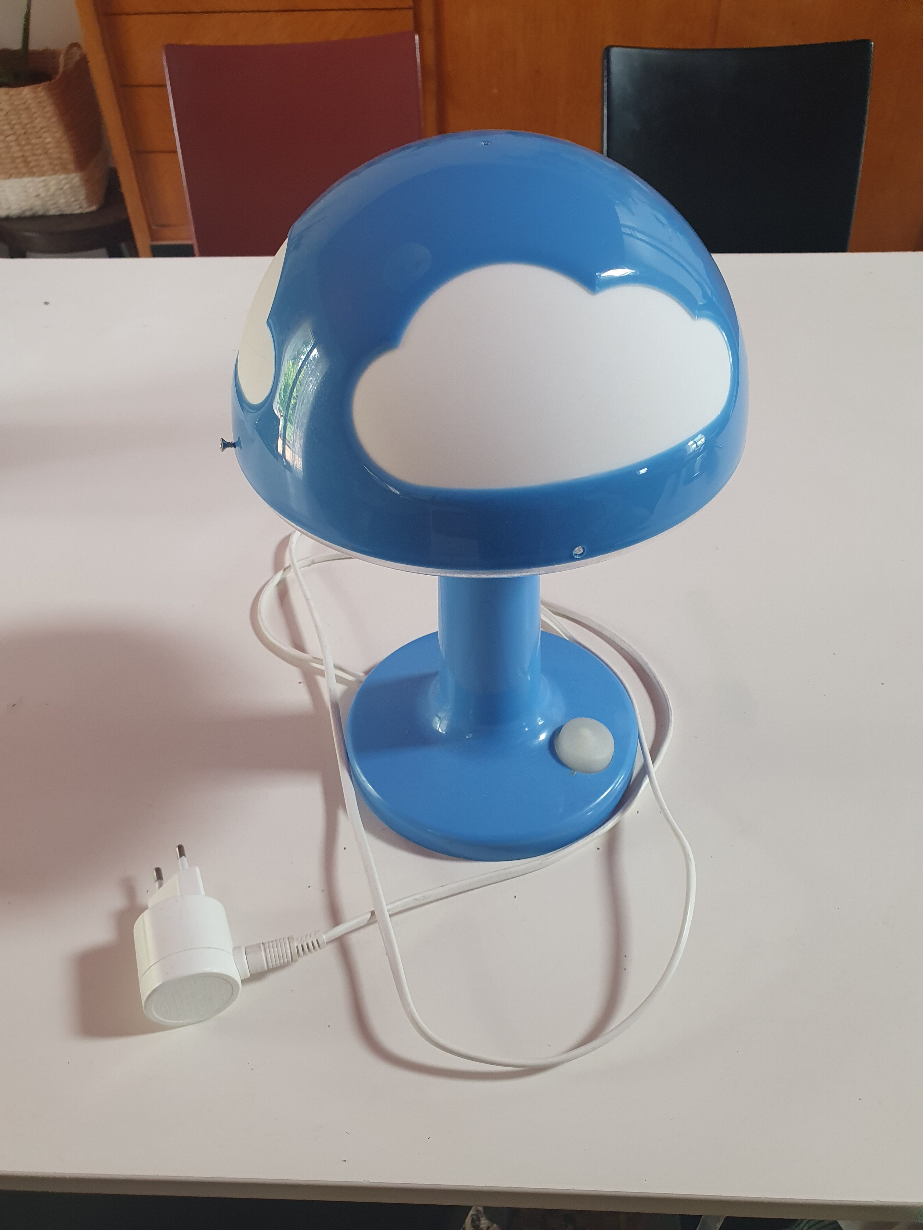 Lampe vintage ikea forme champignon avec matif nuage blanc et bleu ikea skojig année 90  ampoule man