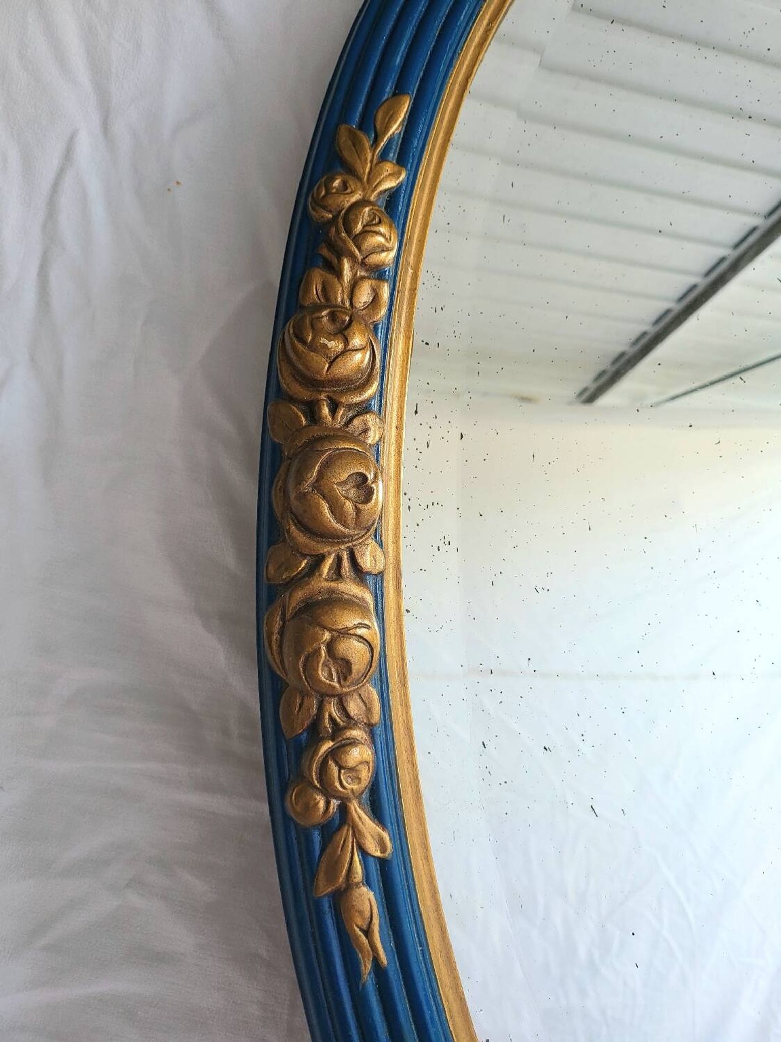Antique oval mirror, royal blue and gold – rose design – 80 x 52 cm